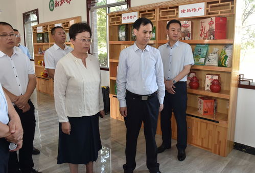 四川省農(nóng)業(yè)科學(xué)院 院黨委委員 副院長任光俊陪同農(nóng)業(yè)農(nóng)村部黨組成員廖西元赴成都 眉山 自貢 內(nèi)江調(diào)研