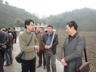 自貢市農業局到我市興文縣考察學習油菜機播技術